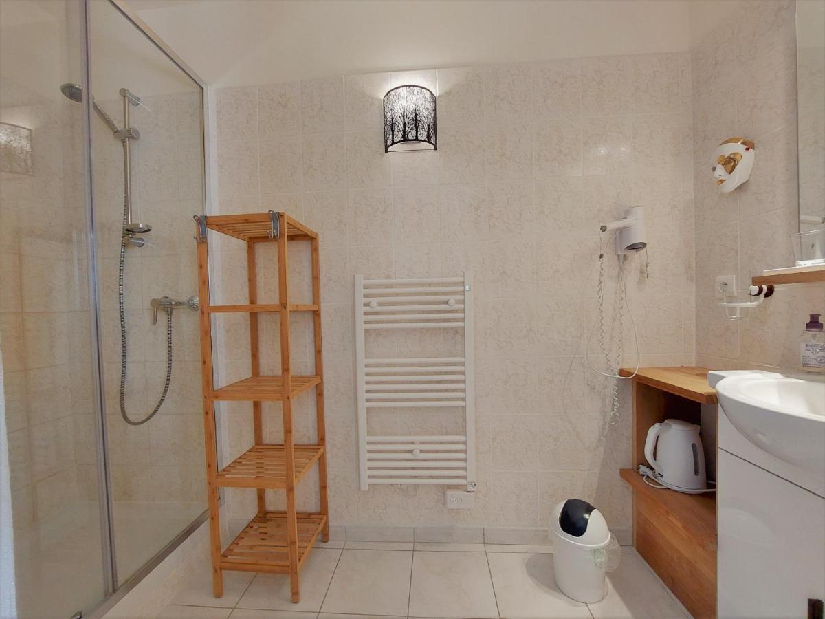 Reve Du Verdhon Regusse Bagian luar foto
